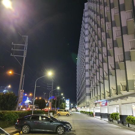 Shell Residences Pasay Exterior foto